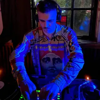 Francis Club